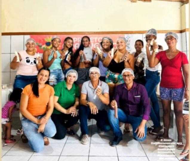 Camacã: Projeto CRAS Verão proporciona dia agradável para a comunidade de 

